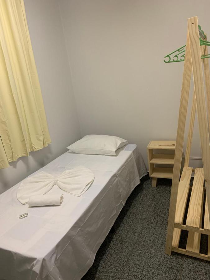 H One Hostel 戈亚尼亚 外观 照片